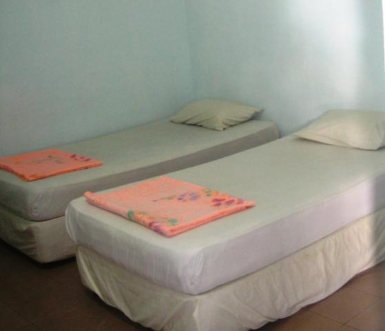 Et Budget Guest House Batu Ferringhi Exterior foto
